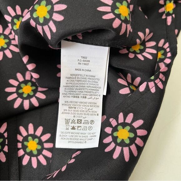 Boden Adriana Puff Sleeve Top *NAVY DAISY 4 - Picture 7 of 9